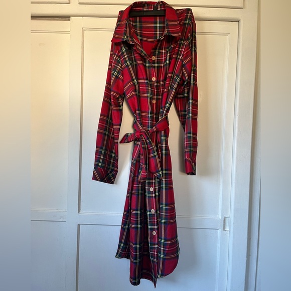 Plaid Dress with Tie - Picture 4 of 5
